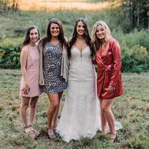 Meet your Posher, Kayla